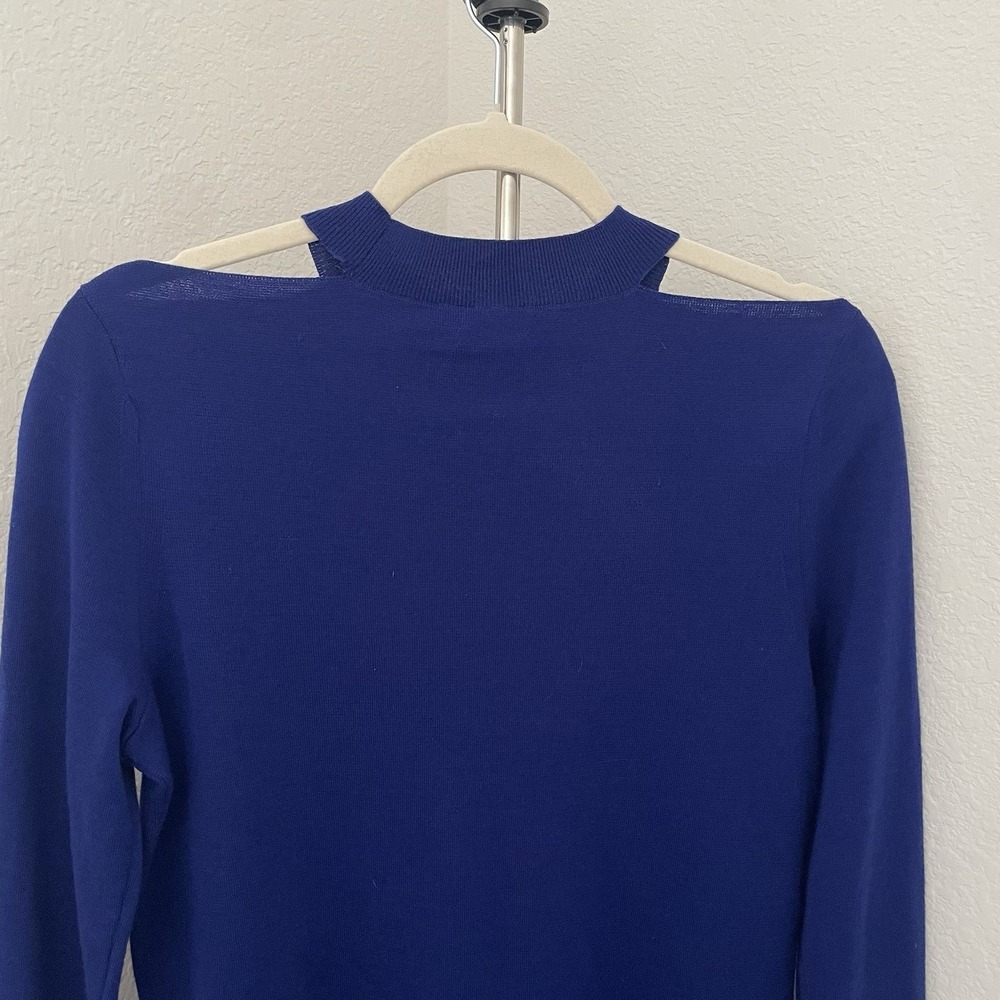 Elie Tahari Blue Cold Shoulder Merino Wool Sweater Top Women's M - Picture 2 of 6
